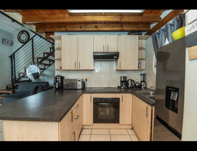 1 BEDROOM APARTMENT FOR SALE IN WALMER HEIGHTS